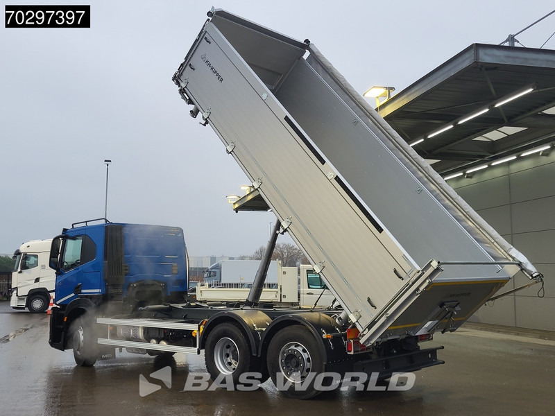 Iveco S-Way 420 6X2 NEW! 17m3 3-way KH kipper Lift+Steering axle Automatic Euro 6 - Camión volquete: foto 2 Iveco S-Way 420 6X2 NEW! 17m3 3-way KH kipper Lift+Steering axle Automatic Euro 6 - Camión volquete: foto 2