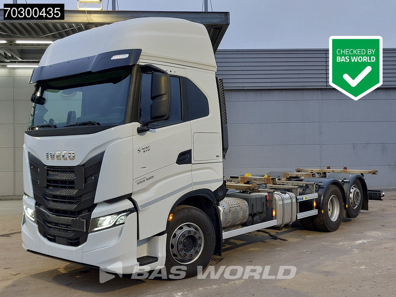 Iveco S-Way 510 6X2 BDF Retarder Air suspension Lift-Axle Automatic Euro 6 - Camión portacontenedore/ Intercambiable: foto 1 Iveco S-Way 510 6X2 BDF Retarder Air suspension Lift-Axle Automatic Euro 6 - Camión portacontenedore/ Intercambiable: foto 1