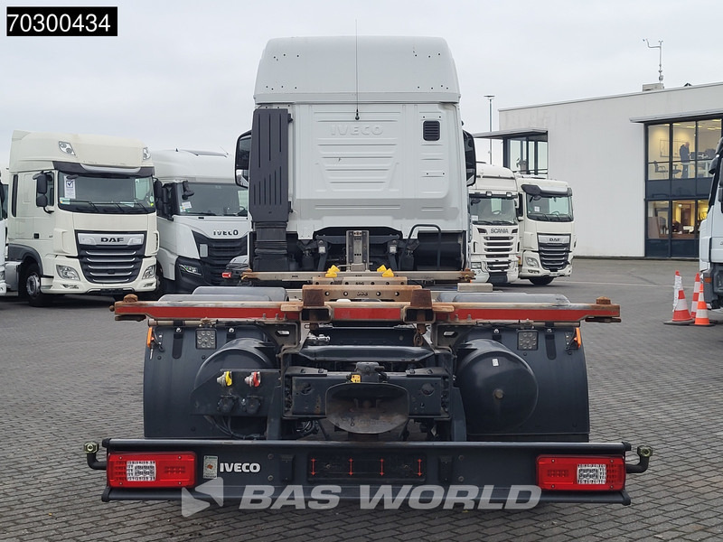 Iveco S-Way 510 6X2 Retarder Full Air Lift Axle BDF Euro 6 - Camión portacontenedore/ Intercambiable: foto 5 Iveco S-Way 510 6X2 Retarder Full Air Lift Axle BDF Euro 6 - Camión portacontenedore/ Intercambiable: foto 5