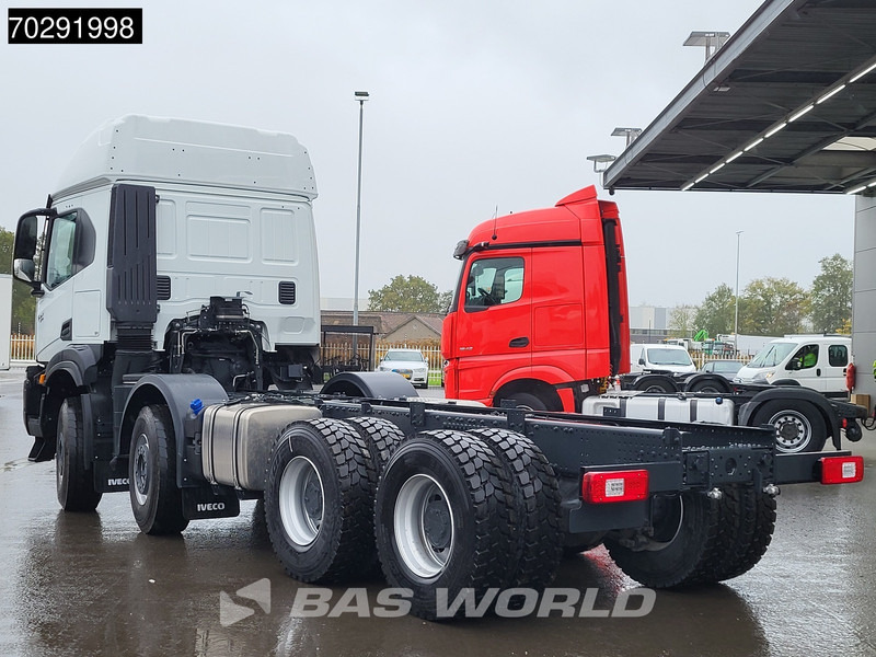 Iveco T-Way 510 8X4 NEW! Retarder Steelsuspension Big-Axle LED Euro 6 - Camión chasis: foto 2 Iveco T-Way 510 8X4 NEW! Retarder Steelsuspension Big-Axle LED Euro 6 - Camión chasis: foto 2