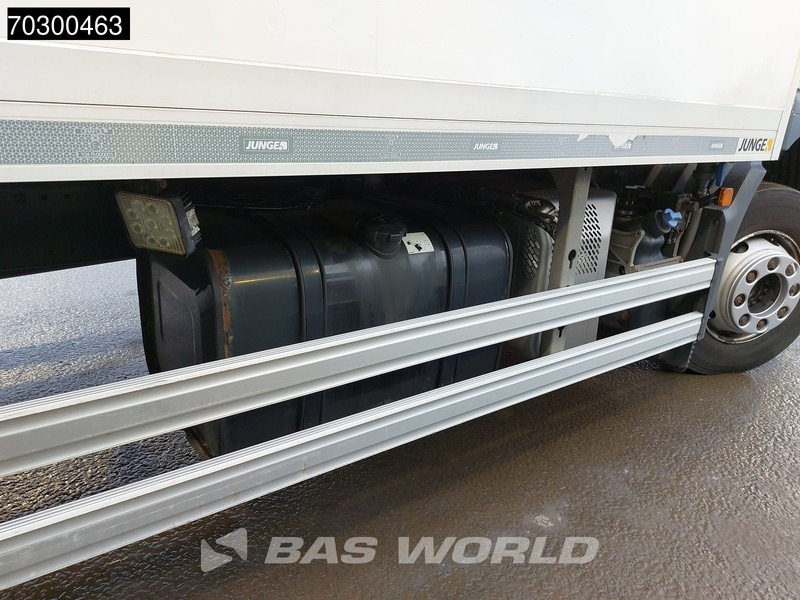 Camión caja cerrada MAN TGM 15.250 4X2 15tonner Automatic Ladebordwand Euro 6: foto 14