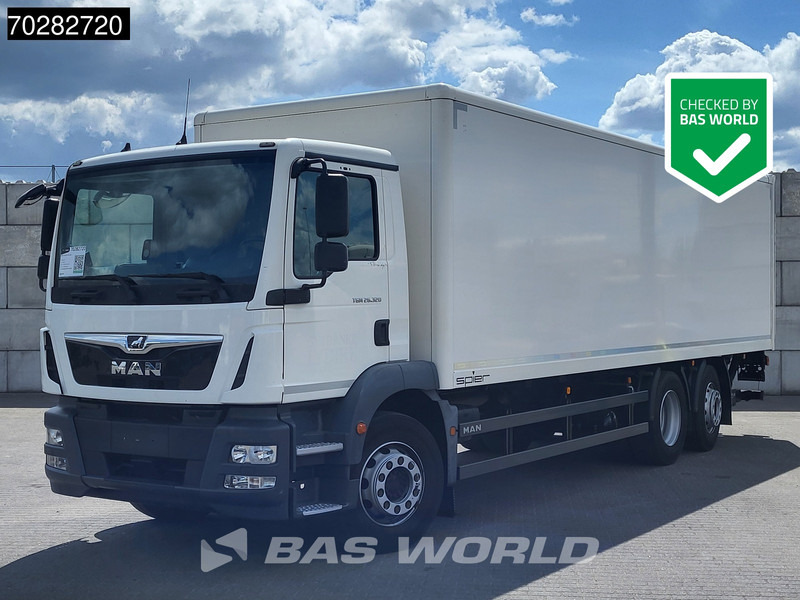MAN TGM 26.320 6X2 2000kg Ladebordwand Automatic Lift+steering axle Navi Euro 6 - Camión caja cerrada: foto 1 MAN TGM 26.320 6X2 2000kg Ladebordwand Automatic Lift+steering axle Navi Euro 6 - Camión caja cerrada: foto 1