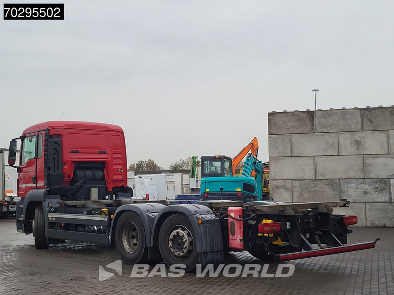 MAN TGS 26.320 TGS 6X2 ADR BDF Lift+Steering Axle Automatic Euro 6 - Camión portacontenedore/ Intercambiable: foto 2 MAN TGS 26.320 TGS 6X2 ADR BDF Lift+Steering Axle Automatic Euro 6 - Camión portacontenedore/ Intercambiable: foto 2
