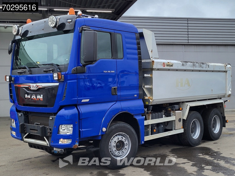 MAN TGX 26.560 TGX 6X4 Retarder 11m3 Istrail Tipper Big-Axle Automatic Xenon Navi Euro 6 - Camión volquete: foto 5 MAN TGX 26.560 TGX 6X4 Retarder 11m3 Istrail Tipper Big-Axle Automatic Xenon Navi Euro 6 - Camión volquete: foto 5