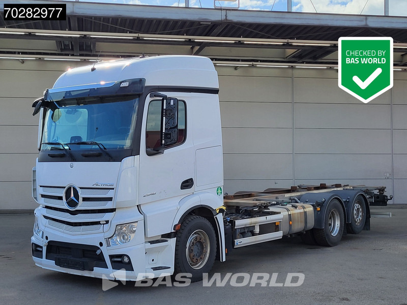 Mercedes-Benz Actros 2548 Actros 6X2 BROKEN ENGINE Lift-Axle Xenon Automatic Euro 6 - Camión portacontenedore/ Intercambiable: foto 1 Mercedes-Benz Actros 2548 Actros 6X2 BROKEN ENGINE Lift-Axle Xenon Automatic Euro 6 - Camión portacontenedore/ Intercambiable: foto 1