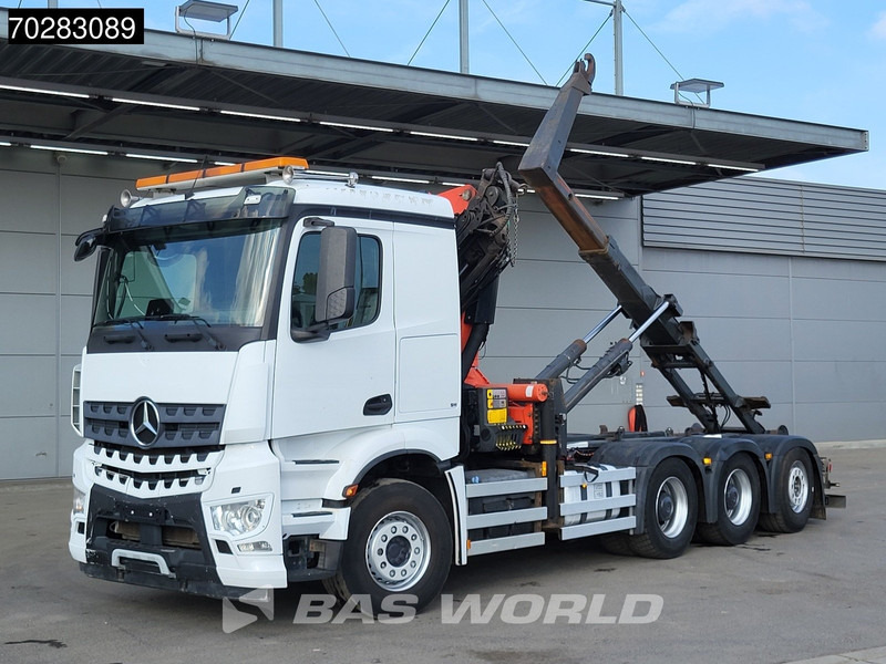 Mercedes-Benz Arocs 3245 Actros 8X4 Palfinger PK22002 EH Crane 17tons hooklift Big-Axle Lift+Lenkachse Navi Euro 6 - Camión multibasculante, Camión grúa: foto 5 Mercedes-Benz Arocs 3245 Actros 8X4 Palfinger PK22002 EH Crane 17tons hooklift Big-Axle Lift+Lenkachse Navi Euro 6 - Camión multibasculante, Camión grúa: foto 5