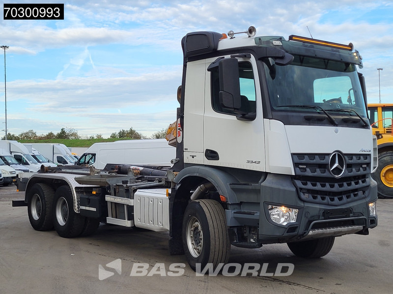 Camión multibasculante Mercedes-Benz Arocs 3342 6X4 HYVA 26-62-S Hooklift Big-Axle Automatic Euro 6: foto 9