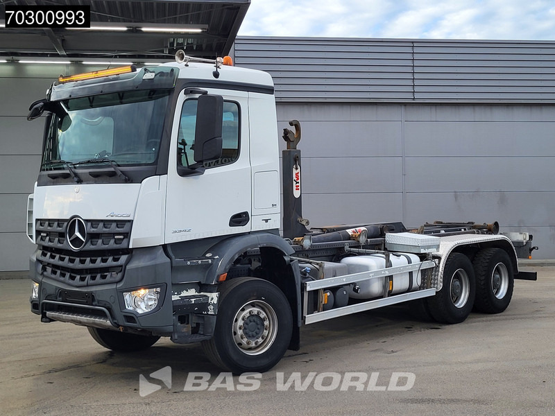 Camión multibasculante Mercedes-Benz Arocs 3342 6X4 HYVA 26-62-S Hooklift Big-Axle Automatic Euro 6: foto 7
