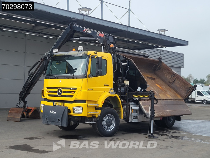 Mercedes-Benz Axor 2124 Axor 4X4 8m3 Tipper HIAB 122 B-2 HIDUO Crane Steel suspension Automatic Big-Axle Euro 5 - Camión volquete, Camión grúa: foto 5 Mercedes-Benz Axor 2124 Axor 4X4 8m3 Tipper HIAB 122 B-2 HIDUO Crane Steel suspension Automatic Big-Axle Euro 5 - Camión volquete, Camión grúa: foto 5