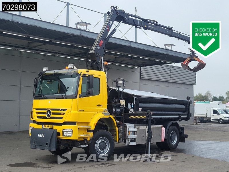 Mercedes-Benz Axor 2124 Axor 4X4 8m3 Tipper HIAB 122 B-2 HIDUO Crane Steel suspension Automatic Big-Axle Euro 5 - Camión volquete, Camión grúa: foto 1 Mercedes-Benz Axor 2124 Axor 4X4 8m3 Tipper HIAB 122 B-2 HIDUO Crane Steel suspension Automatic Big-Axle Euro 5 - Camión volquete, Camión grúa: foto 1