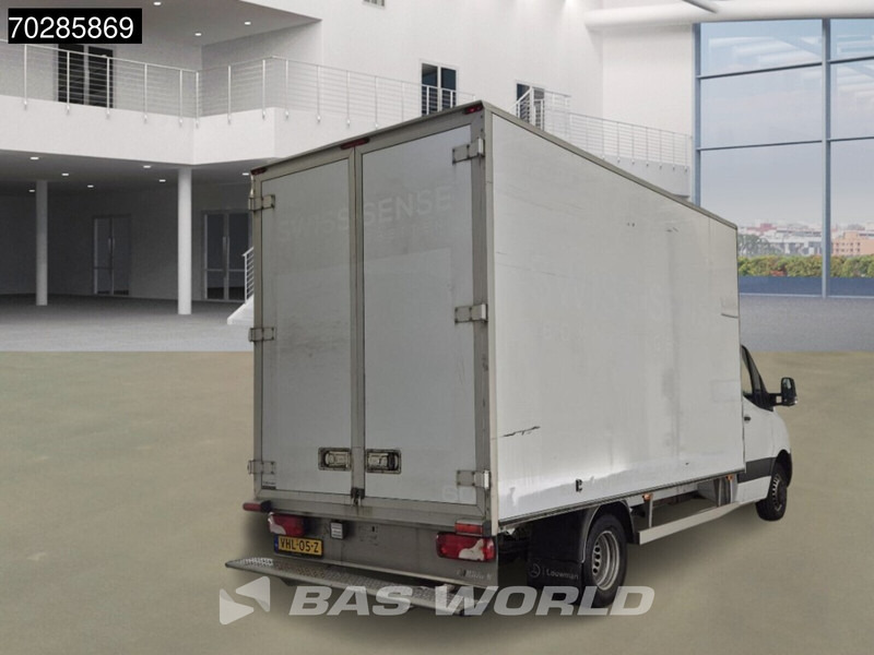 Mercedes-Benz Sprinter 514 CDI COMING SOON! Automaat Dubbellucht Bakwagen Navi Airco Cruise Camera MBUX Euro6 Meubelbak Koffer 20m3 A/C Cruise control - Furgoneta caja cerrada: foto 2 Mercedes-Benz Sprinter 514 CDI COMING SOON! Automaat Dubbellucht Bakwagen Navi Airco Cruise Camera MBUX Euro6 Meubelbak Koffer 20m3 A/C Cruise control - Furgoneta caja cerrada: foto 2