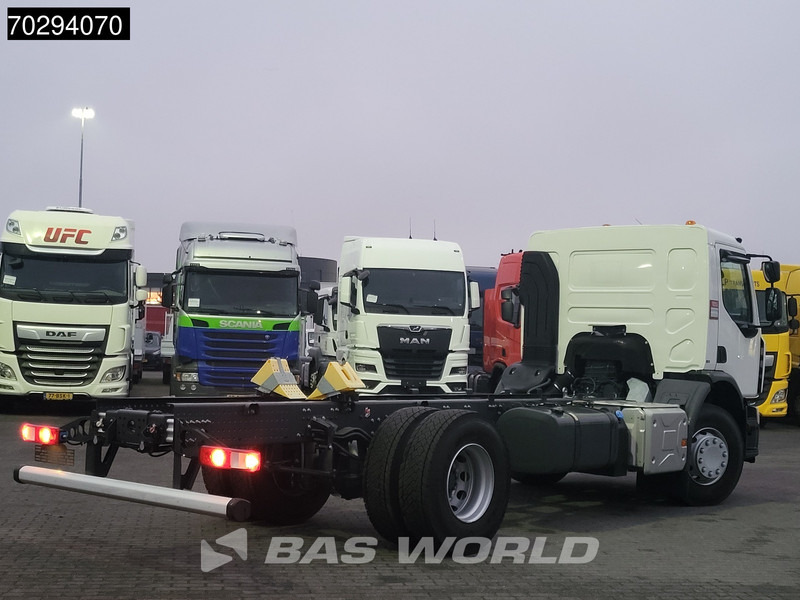 Renault D-WIDE 430 4X2 NEW! 19tons chassis Autmatic PTO ACC Euro 6 - Camión chasis: foto 5 Renault D-WIDE 430 4X2 NEW! 19tons chassis Autmatic PTO ACC Euro 6 - Camión chasis: foto 5
