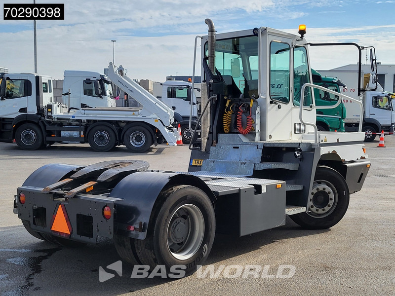 Terberg YT222 4X2 NL-Truck EPA Big-Axle Hebesattel - Tractor industrial: foto 5 Terberg YT222 4X2 NL-Truck EPA Big-Axle Hebesattel - Tractor industrial: foto 5
