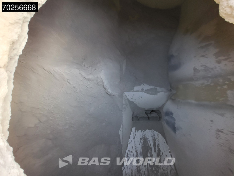 Camión hormigonera Volvo FH 460 10X4 NL-Truck Sand Mortar truck Big-Axle Lenkachse Xenon EEV: foto 11 Camión hormigonera Volvo FH 460 10X4 NL-Truck Sand Mortar truck Big-Axle Lenkachse Xenon EEV: foto 11