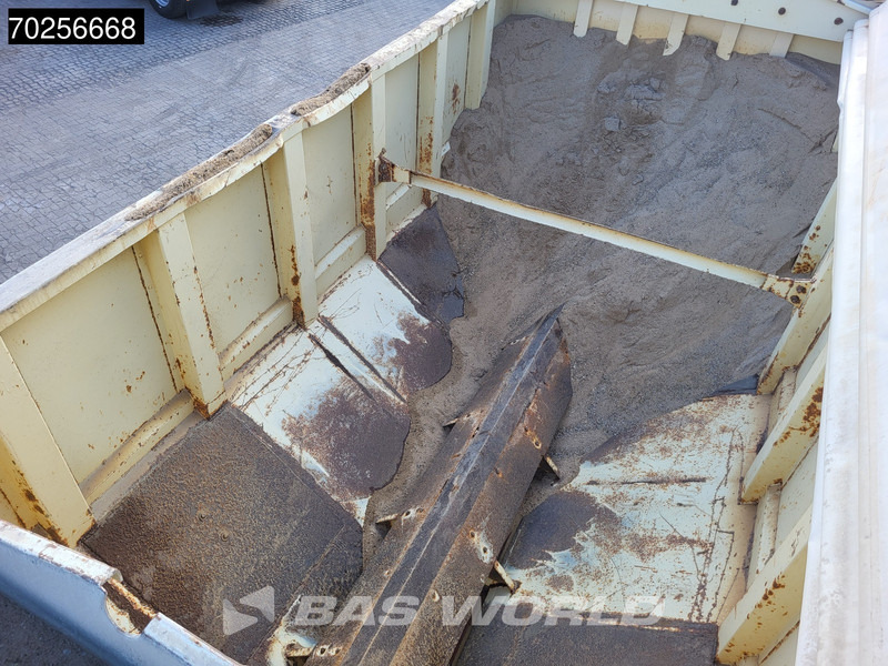 Camión hormigonera Volvo FH 460 10X4 NL-Truck Sand Mortar truck Big-Axle Lenkachse Xenon EEV: foto 9 Camión hormigonera Volvo FH 460 10X4 NL-Truck Sand Mortar truck Big-Axle Lenkachse Xenon EEV: foto 9