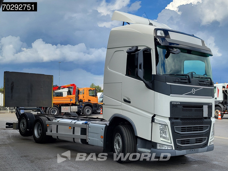 Volvo FH 460 FH 6X2 2000kg Ladebordwand Xenon DynamicSteering Automatic ACC Euro 6 - Camión chasis: foto 3 Volvo FH 460 FH 6X2 2000kg Ladebordwand Xenon DynamicSteering Automatic ACC Euro 6 - Camión chasis: foto 3