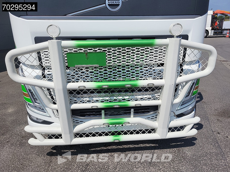 Camión caja abierta, Camión grúa Volvo FH 500 FH 6X4 Full-Air Liftachse HMF 2820K-RCS Crane+JIB Remote Control I-ParkCool VDS LED Kran: foto 16 Camión caja abierta, Camión grúa Volvo FH 500 FH 6X4 Full-Air Liftachse HMF 2820K-RCS Crane+JIB Remote Control I-ParkCool VDS LED Kran: foto 16