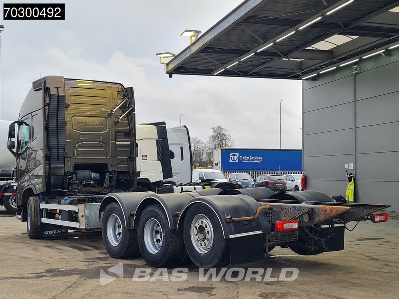 Volvo FH 540 FH 8X4 Chassis Lift+Steering Axle Automatic VEB+ Euro 6 - Camión chasis: foto 2 Volvo FH 540 FH 8X4 Chassis Lift+Steering Axle Automatic VEB+ Euro 6 - Camión chasis: foto 2