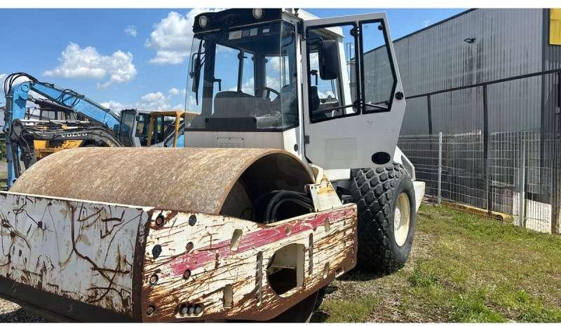 Bomag BW219 DH-4 - Compactador mixto: foto 2 Bomag BW219 DH-4 - Compactador mixto: foto 2