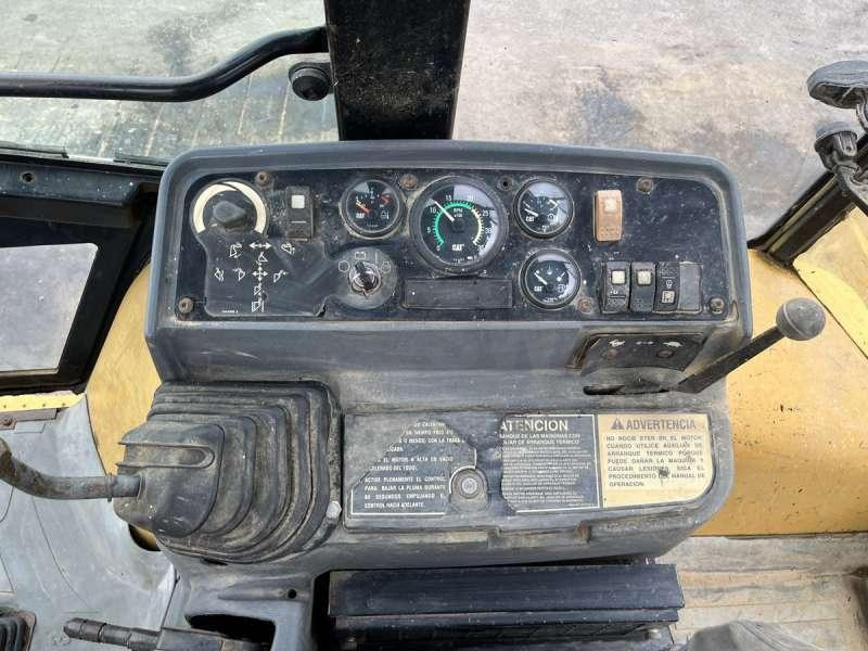 Retroexcavadora Caterpillar 428C: foto 35