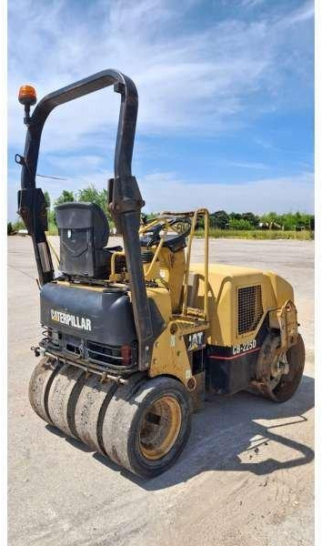 Caterpillar CB225D - Compactador mixto: foto 4 Caterpillar CB225D - Compactador mixto: foto 4