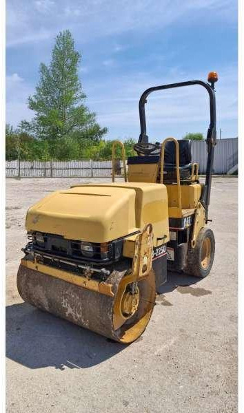 Caterpillar CB225D - Compactador mixto: foto 2 Caterpillar CB225D - Compactador mixto: foto 2