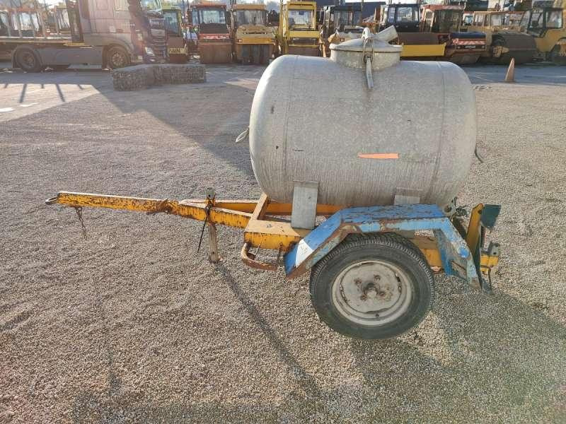 Courant 500 LITRES A EAU - Tanque: foto 4 Courant 500 LITRES A EAU - Tanque: foto 4