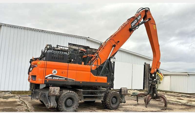 Doosan DX250WMH-7 - Excavadora de ruedas: foto 1 Doosan DX250WMH-7 - Excavadora de ruedas: foto 1