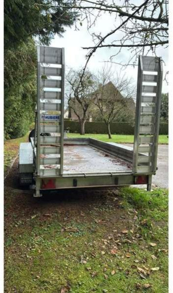 HUBIERE 2 ESSIEUX - Remolque de coche: foto 4 HUBIERE 2 ESSIEUX - Remolque de coche: foto 4