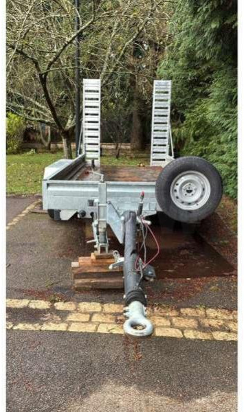 HUBIERE 2 ESSIEUX - Remolque de coche: foto 5 HUBIERE 2 ESSIEUX - Remolque de coche: foto 5