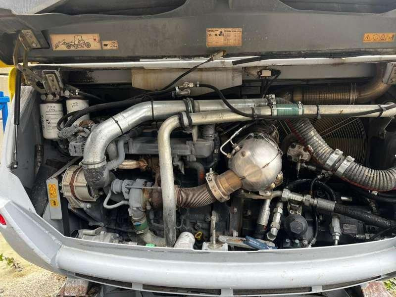 MENZI MUCK M325 - Retroaraña: foto 3 MENZI MUCK M325 - Retroaraña: foto 3