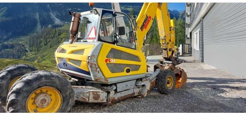 MENZI MUCK Pelle Araignée A91F MOBIL - Retroaraña: foto 1 MENZI MUCK Pelle Araignée A91F MOBIL - Retroaraña: foto 1