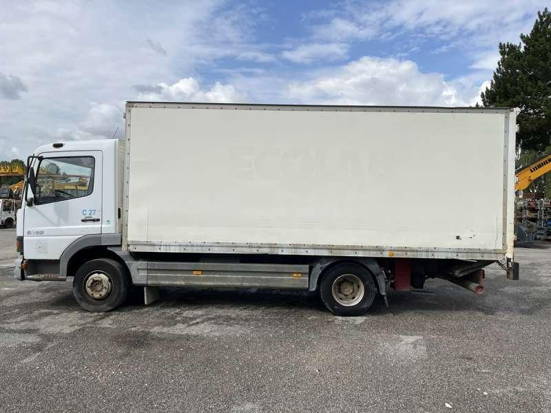 Mercedes ATEGO 1018 - Camión chasis: foto 4 Mercedes ATEGO 1018 - Camión chasis: foto 4