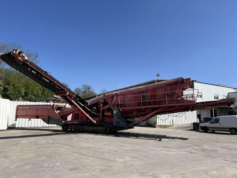 Terex FINLAY SUPERTRAK 694 - Cribadora: foto 1 Terex FINLAY SUPERTRAK 694 - Cribadora: foto 1