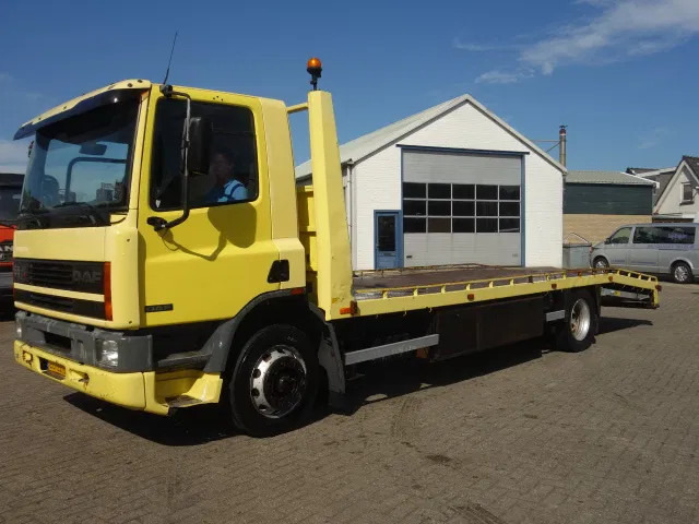 DAF 65 240ATI euro2 OPRIJWAGEN - Camión portavehículos: foto 3 DAF 65 240ATI euro2 OPRIJWAGEN - Camión portavehículos: foto 3