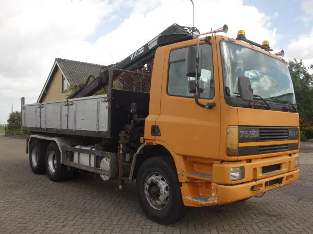 DAF 75ATI 320PK KIPPER EN 10 TON HIAB CRAINE,STEELSPRINGS - Camión volquete: foto 5 DAF 75ATI 320PK KIPPER EN 10 TON HIAB CRAINE,STEELSPRINGS - Camión volquete: foto 5