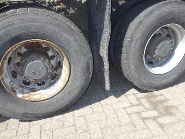 DAF CF 410 8X4 NCH CONTAINER SYSTEEM 32 TON 90 graden silo containers - Camión con equipo de cable: foto 5 DAF CF 410 8X4 NCH CONTAINER SYSTEEM 32 TON 90 graden silo containers - Camión con equipo de cable: foto 5