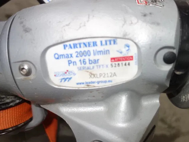 Mercedes-Benz 1325 WATER CANON - Camión de bomberos: foto 3 Mercedes-Benz 1325 WATER CANON - Camión de bomberos: foto 3