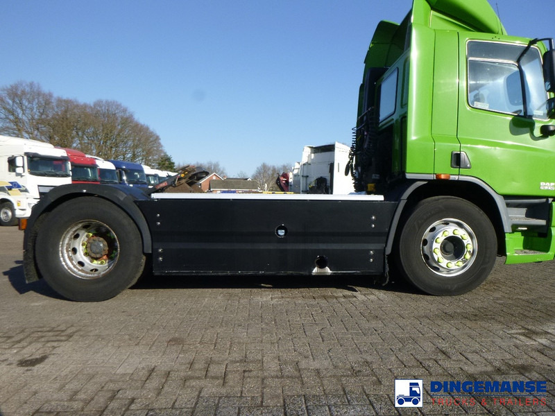 Arrendamiento de DAF CF 75.310 4x2 RHD DAF CF 75.310 4x2 RHD: foto 7