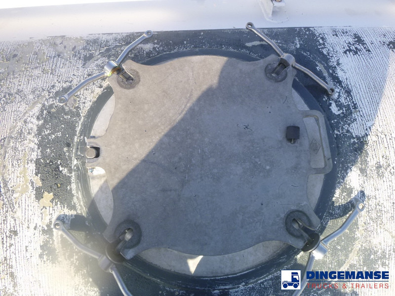 Arrendamiento de Feldbinder Powder tank alu 63 m3 (tipping) Feldbinder Powder tank alu 63 m3 (tipping): foto 10