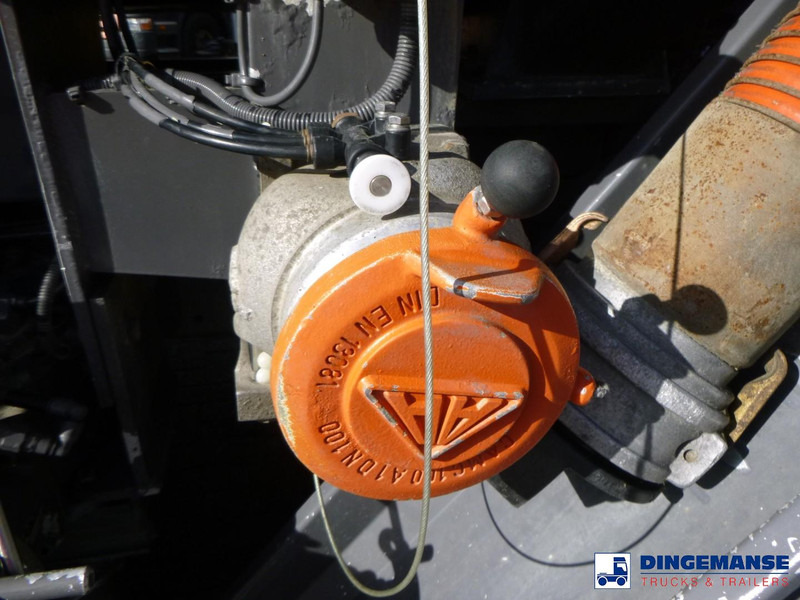 Arrendamiento de MAN TGS 26.320 6X2 RHD fuel tank 20 m3 / 4 comp MAN TGS 26.320 6X2 RHD fuel tank 20 m3 / 4 comp: foto 14 Arrendamiento de MAN TGS 26.320 6X2 RHD fuel tank 20 m3 / 4 comp MAN TGS 26.320 6X2 RHD fuel tank 20 m3 / 4 comp: foto 14