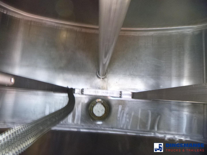 Arrendamiento de MAN TGS 26.320 6X2 RHD fuel tank 20 m3 / 4 comp MAN TGS 26.320 6X2 RHD fuel tank 20 m3 / 4 comp: foto 18 Arrendamiento de MAN TGS 26.320 6X2 RHD fuel tank 20 m3 / 4 comp MAN TGS 26.320 6X2 RHD fuel tank 20 m3 / 4 comp: foto 18