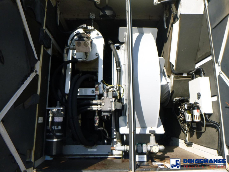 Limpieza de alcantarillado Mercedes-Benz Actros 3344 6x4 Saugbagger / vacuum excavator: foto 19 Limpieza de alcantarillado Mercedes-Benz Actros 3344 6x4 Saugbagger / vacuum excavator: foto 19