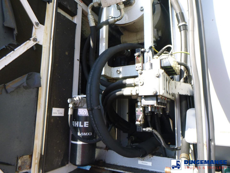 Limpieza de alcantarillado Mercedes-Benz Actros 3344 6x4 Saugbagger / vacuum excavator: foto 20 Limpieza de alcantarillado Mercedes-Benz Actros 3344 6x4 Saugbagger / vacuum excavator: foto 20