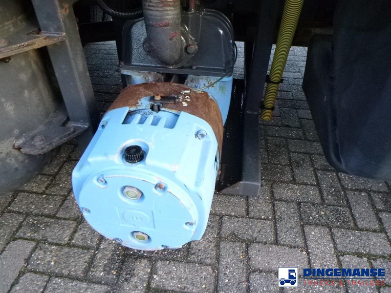 Limpieza de alcantarillado Renault Midlum 180.14 dxi 4x2 RHD Euro 5 vacuum tank 6.1 m3: foto 13 Limpieza de alcantarillado Renault Midlum 180.14 dxi 4x2 RHD Euro 5 vacuum tank 6.1 m3: foto 13