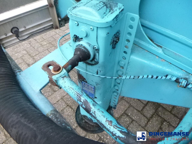 Semirremolque cisterna SPITZER Powder tank alu 63 m3 (tipping): foto 11 Semirremolque cisterna SPITZER Powder tank alu 63 m3 (tipping): foto 11