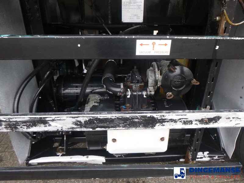 Semirremolque cisterna VALLELY Vacuum tank alu 30 m3 / 1 comp + Engine: foto 13 Semirremolque cisterna VALLELY Vacuum tank alu 30 m3 / 1 comp + Engine: foto 13