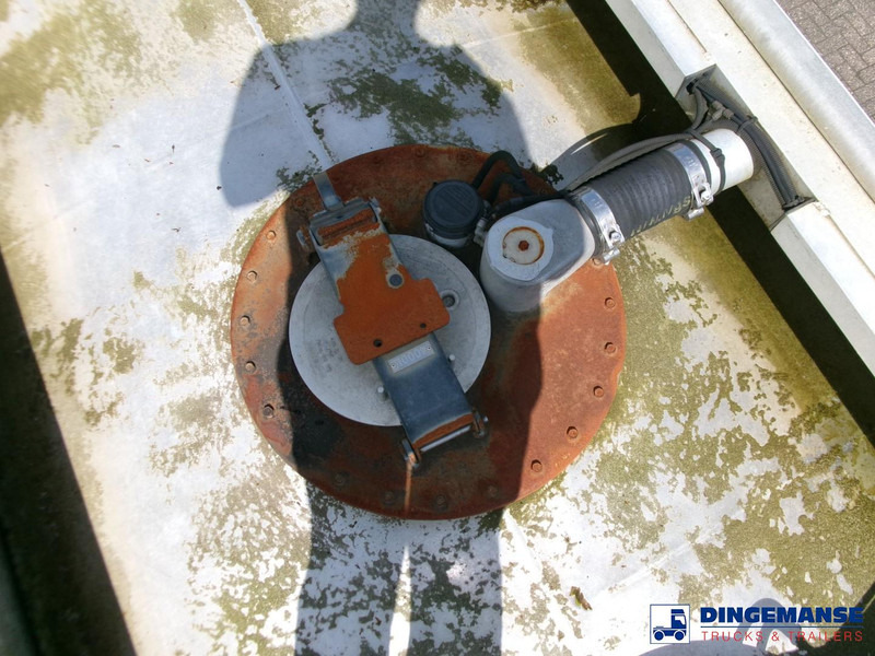 Camión cisterna Volvo FE 260 4x2 dxi fuel tank 13.3 m3 / 4 comp / ADR 21-06-2024: foto 20 Camión cisterna Volvo FE 260 4x2 dxi fuel tank 13.3 m3 / 4 comp / ADR 21-06-2024: foto 20