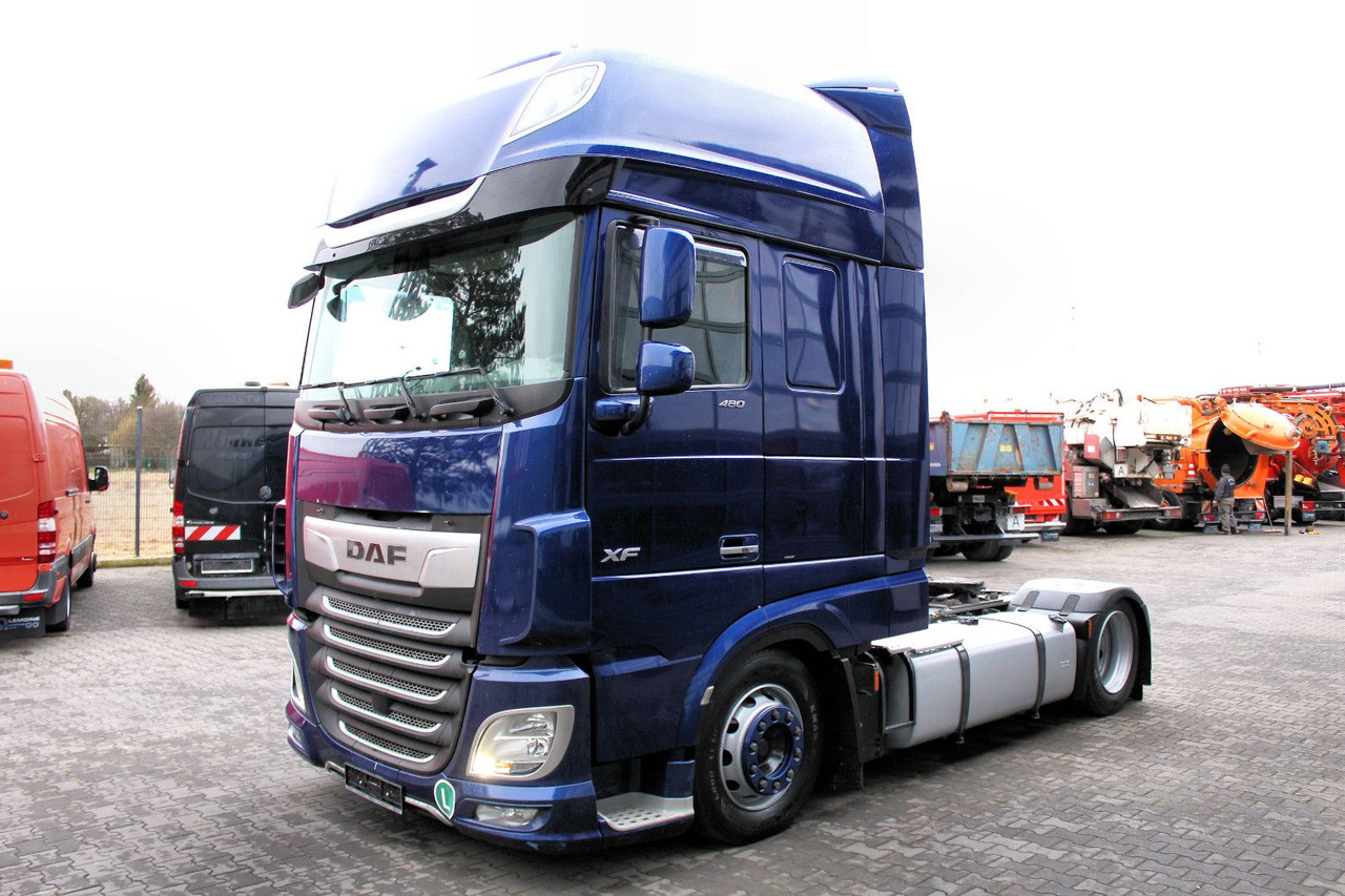 DAF XF 480 FT 4x2 SZM Lowliner !!! TOP !!! - Cabeza tractora: foto 3 DAF XF 480 FT 4x2 SZM Lowliner !!! TOP !!! - Cabeza tractora: foto 3
