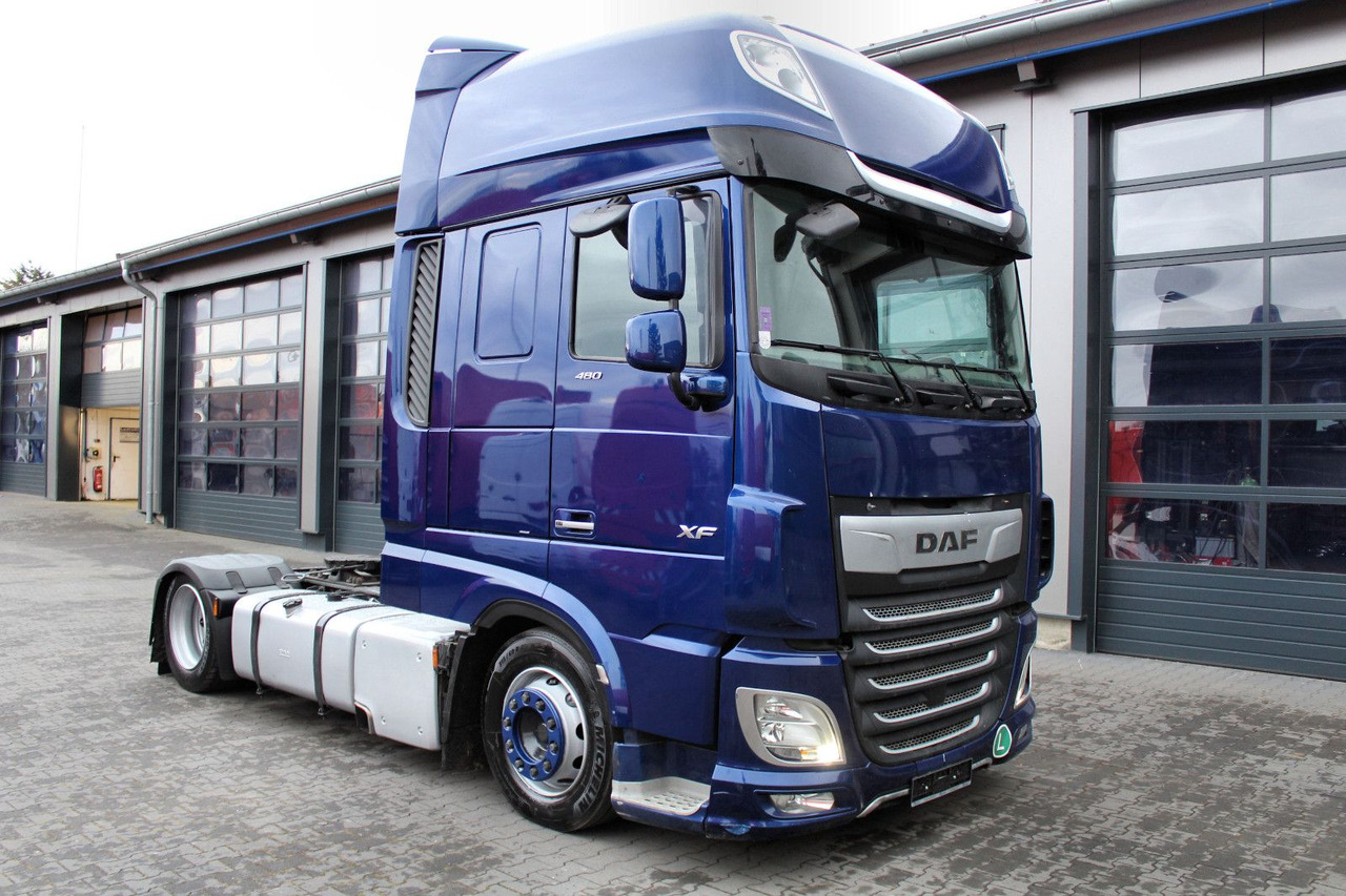 DAF XF 480 FT 4x2 SZM Lowliner !!! TOP !!! - Cabeza tractora: foto 2 DAF XF 480 FT 4x2 SZM Lowliner !!! TOP !!! - Cabeza tractora: foto 2
